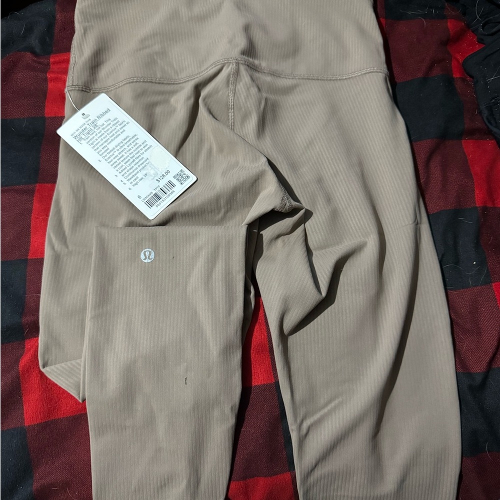 Size 6 Lulu ribbed leggings - Picture 2 of 2